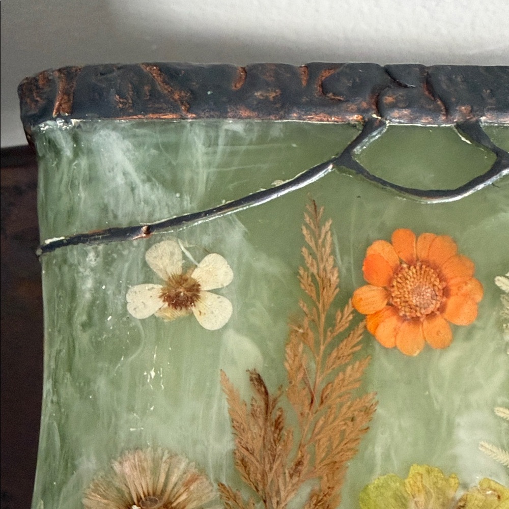 Floral Decorative Tissue Box Cover - Picture 7 of 7